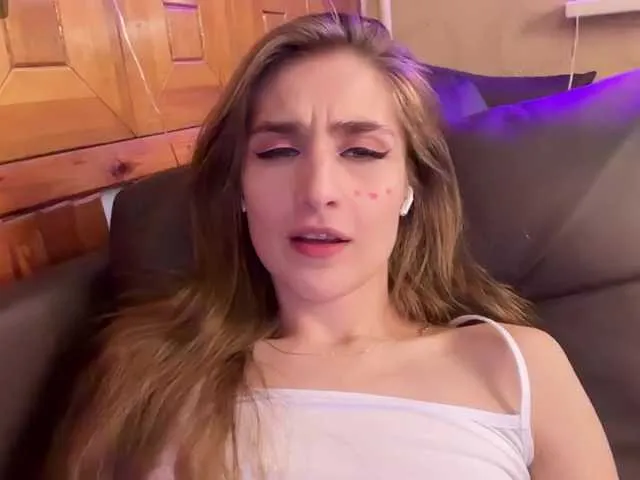 CandyBoom broadcasting live