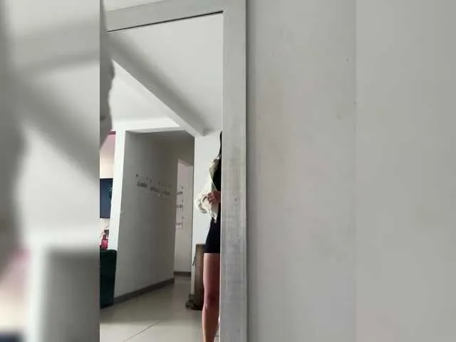 juanita-fox broadcasting live