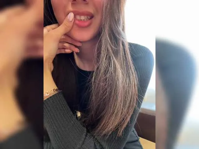 KissMec broadcasting live