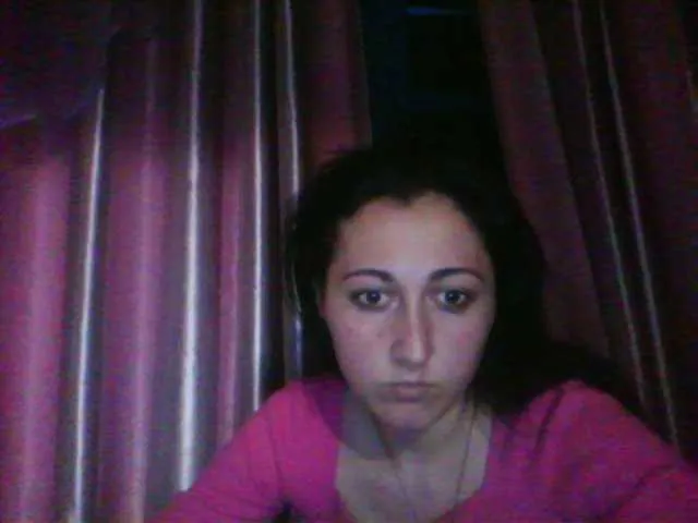 MiaTorres broadcasting live