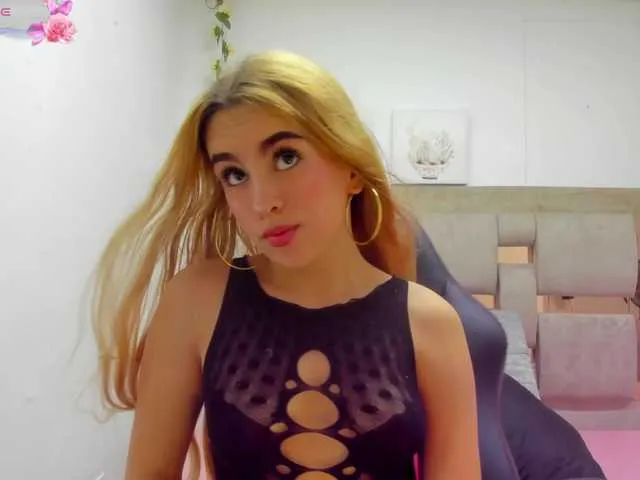 Natasha-Adams Image 4