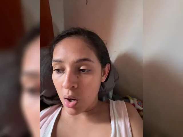 Twohornyss broadcasting live