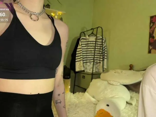 VeryRareTwins Image 3