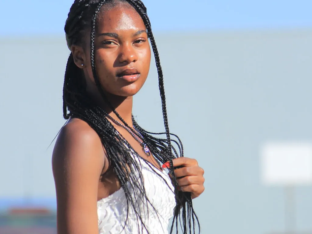 BellzRosee broadcasting live