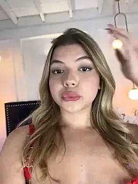 AngelBlushXXX broadcasting live