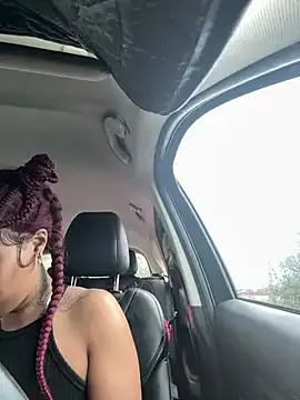 butterflybootyy broadcasting live