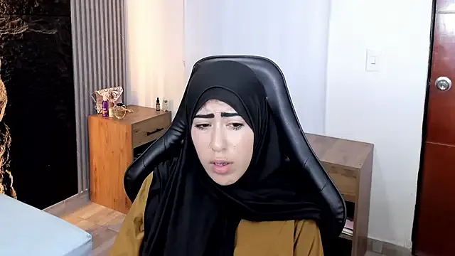 chaymae_nah_ broadcasting live