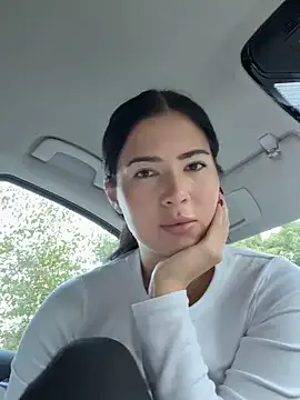 ClaireBree broadcasting live