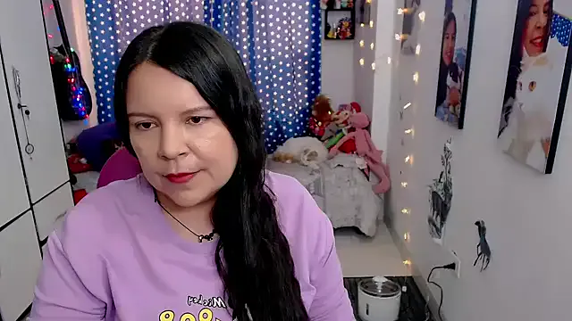 claryssa_ broadcasting live