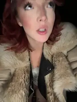 Daddyslut2_0 broadcasting live