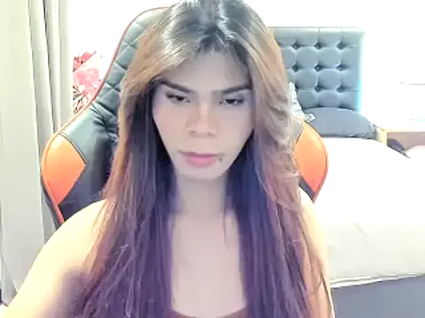 dianne_swift broadcasting live