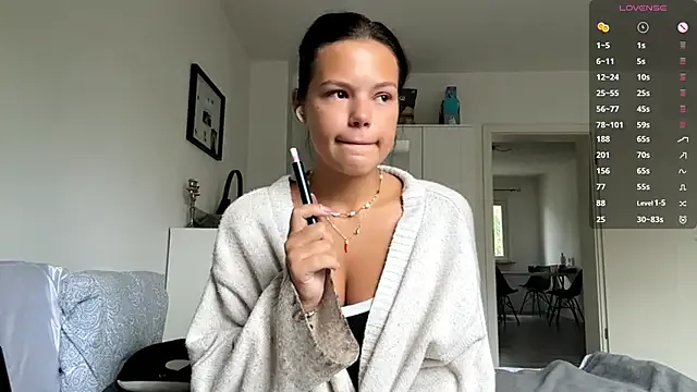 MaydaCornwall Image 19