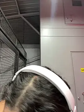 Nathcurly_ broadcasting live