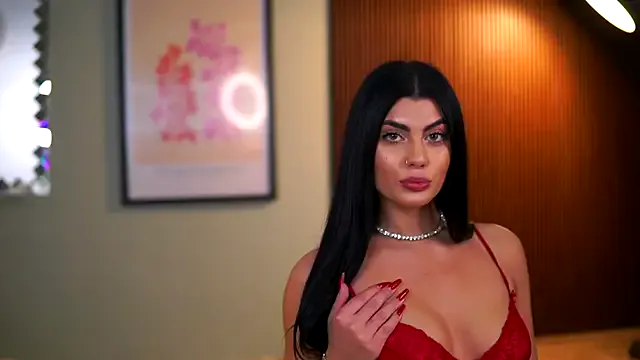 RavennaDArcy broadcasting live