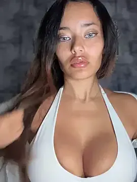 Risky_Workouts broadcasting live