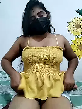 SLZAARA broadcasting live